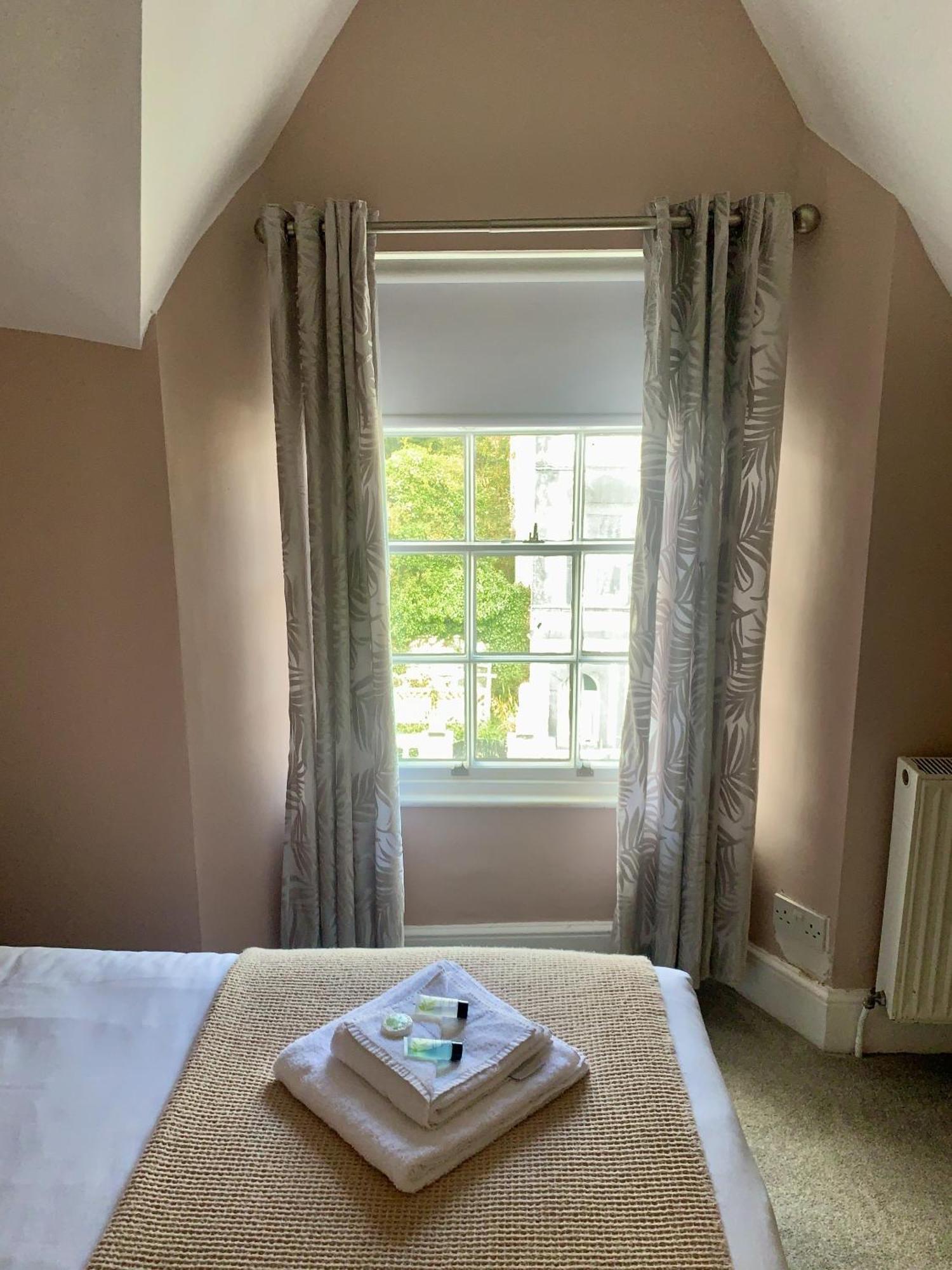 Seaclyffe Hotel Ltd Llandudno Zimmer foto